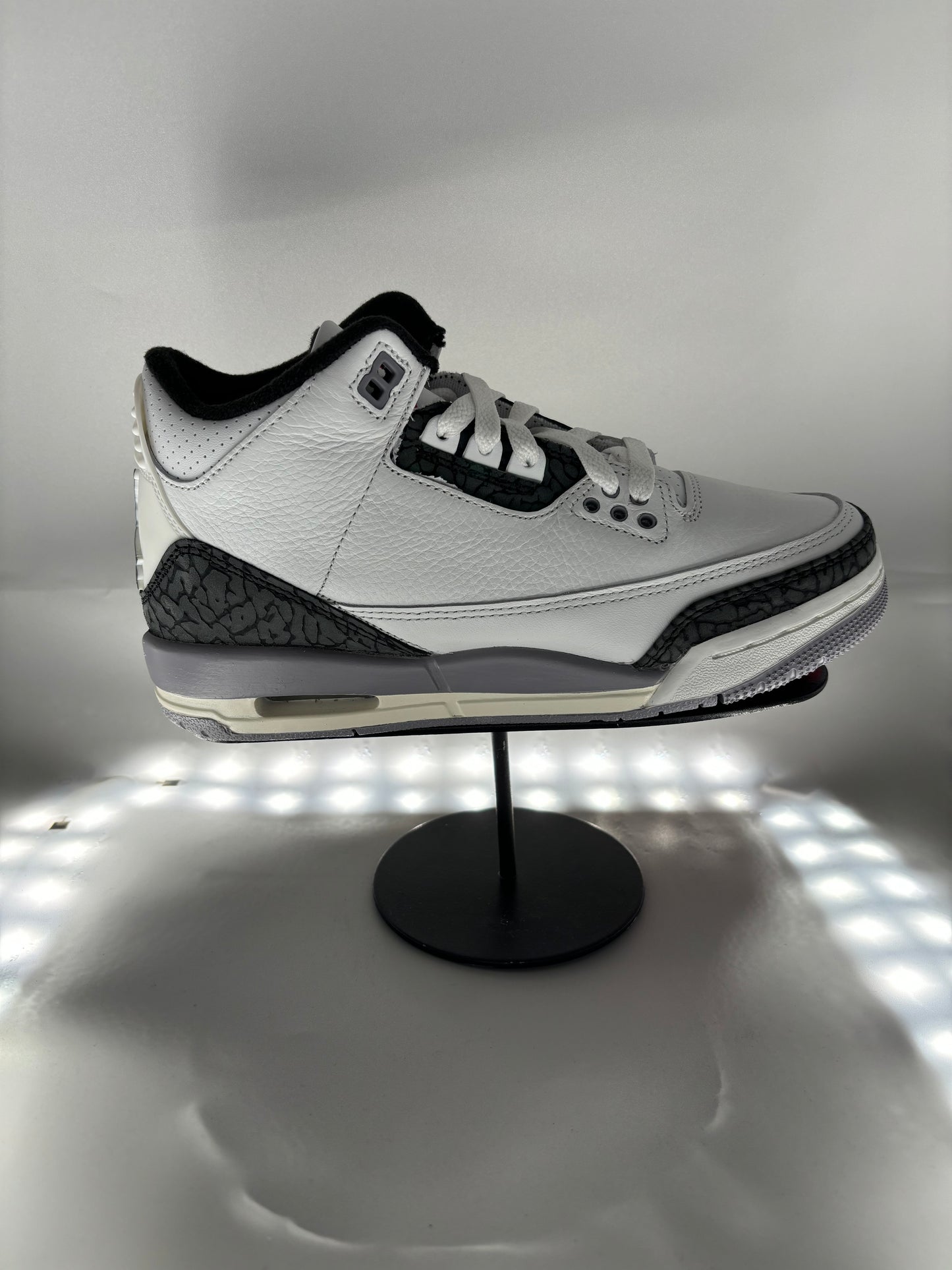 JORDAN 3 RETRO 'CEMENT GREY'